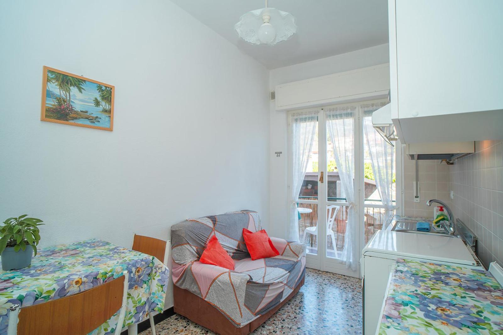 Casa Vacanze Ferrando Pietra Ligure Zewnętrze zdjęcie